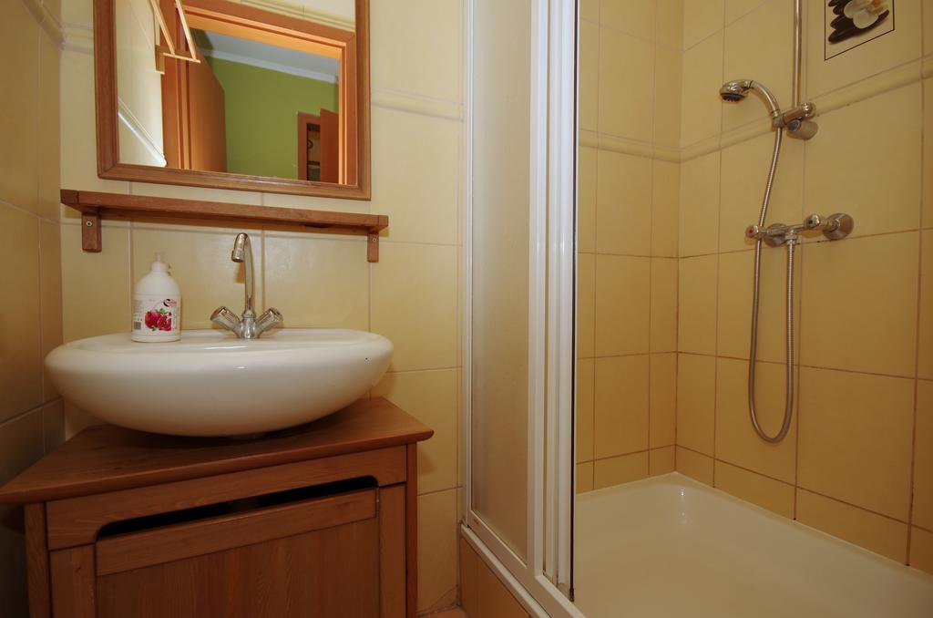Vararok Apartman Gyula Exteriér fotografie